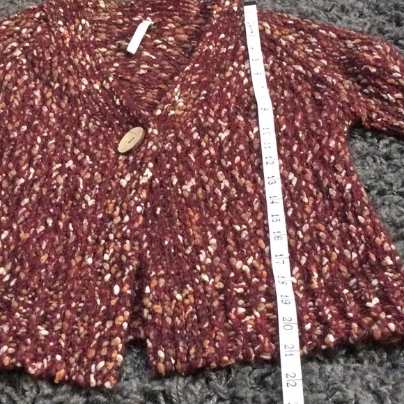 Leo and Nicole thick sweater cardigan Slight bell sleeve - Picture 4 of 6